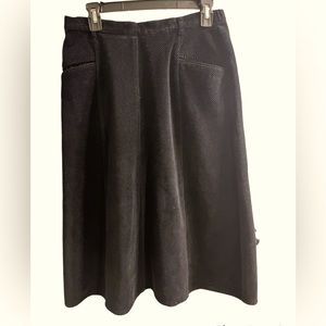 Orvis Black corduroy skirt-Size 10